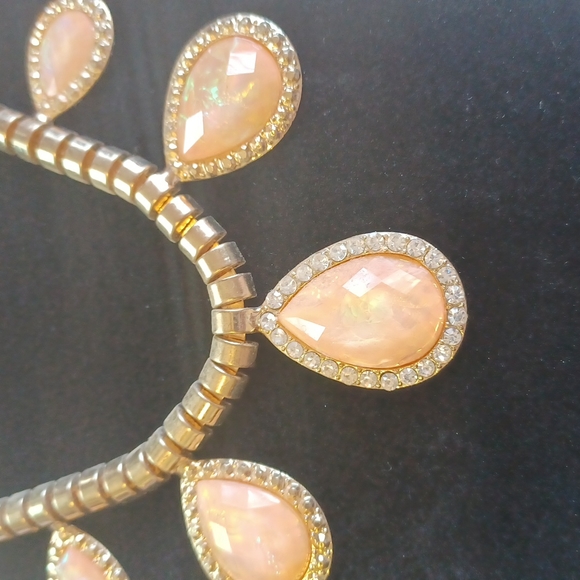 necklace - Picture 2 of 3